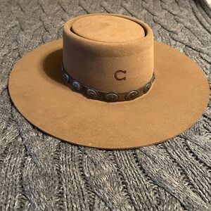Brown/Tan Charlie Horse Women’s Felt Hat size Lg with Decorative concho Band